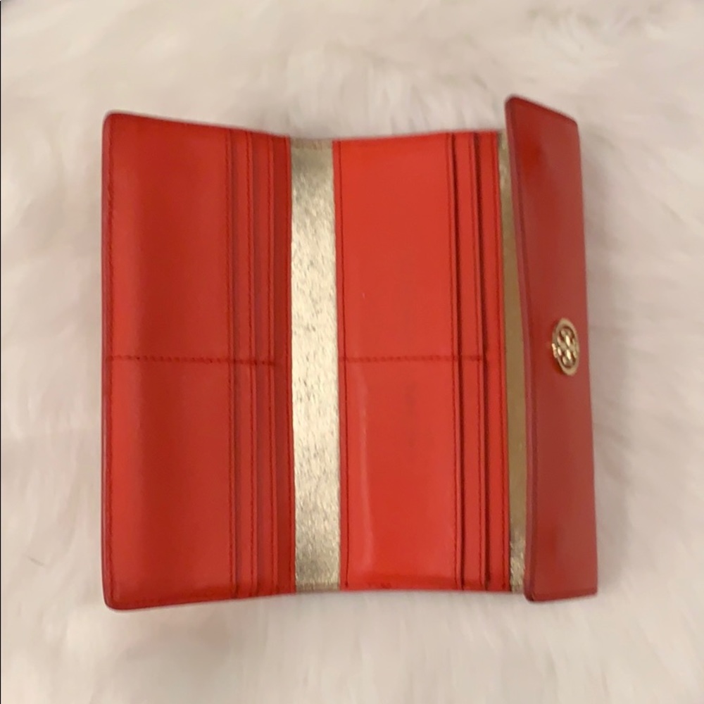 Tory Burch - Wallet with change purse! - Picture 3 of 8
